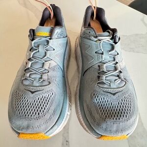 Hoka One One Gray Gaviota 2 Men’s Athletic Shoes Sneakers Size 10.5 2E
